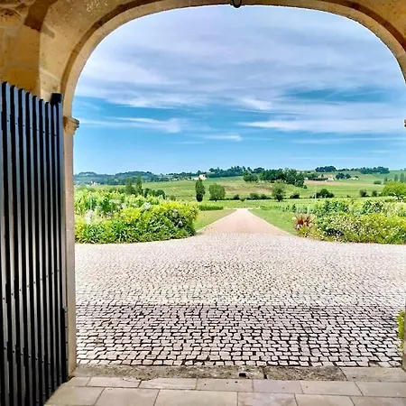 Дом отдыха Chateau La Clariere *