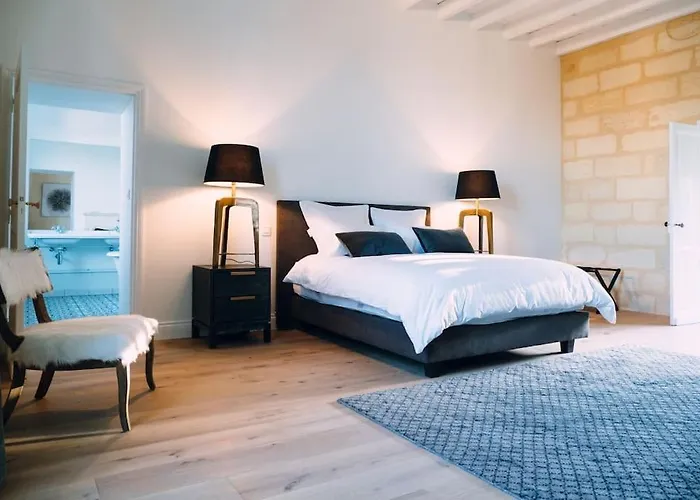 Chateau La Clariere בית נופש *