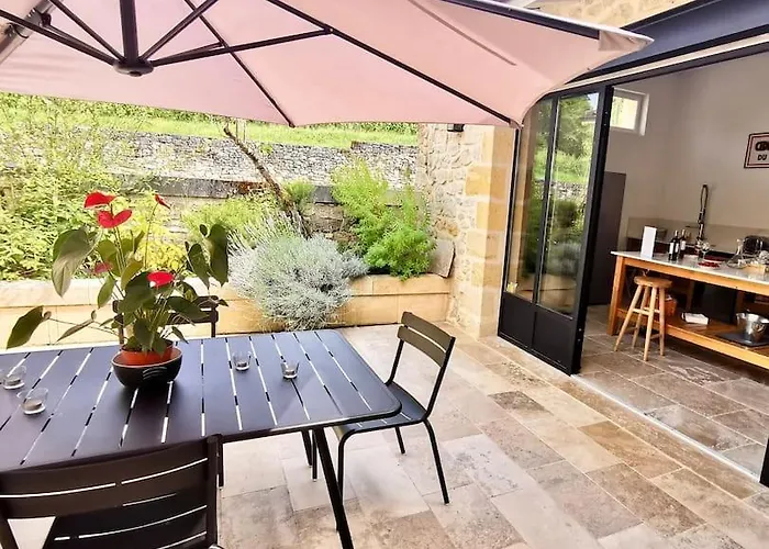 בית נופש Chateau La Clariere *